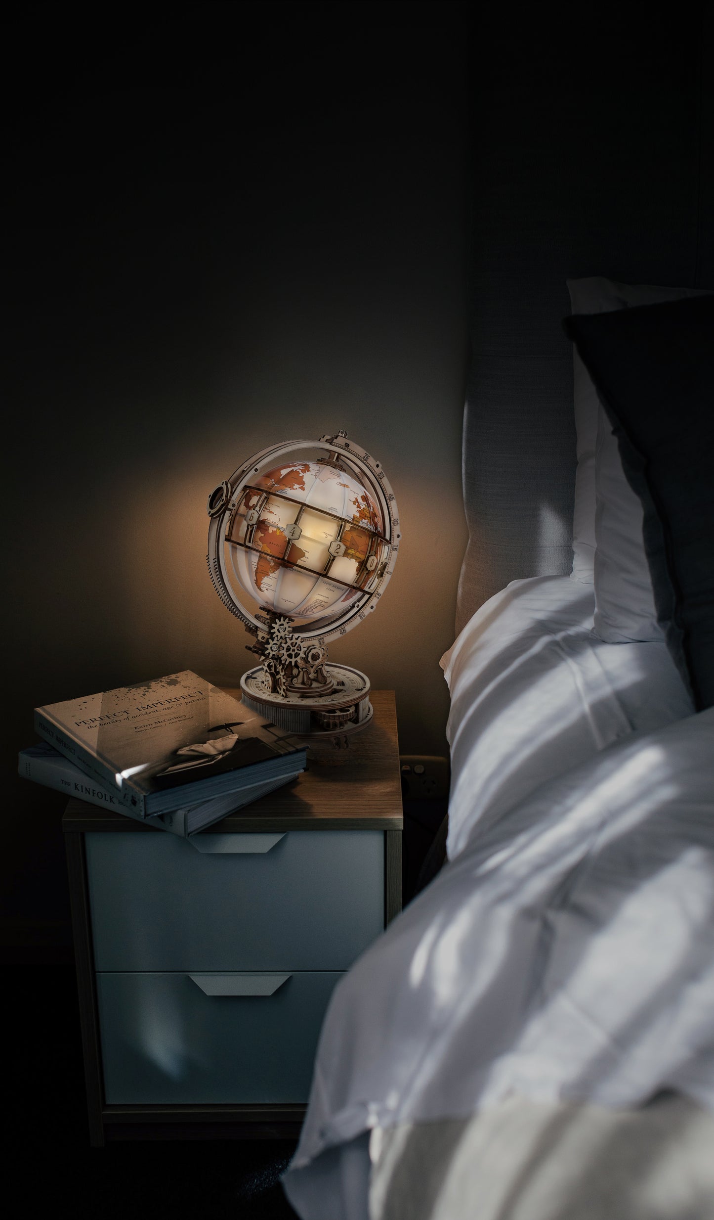 Luminous Globe