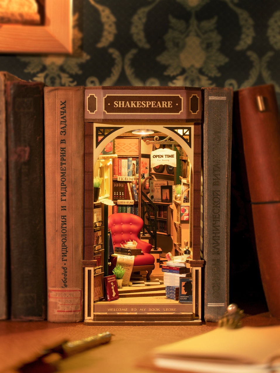 Bookstore Book Nook
